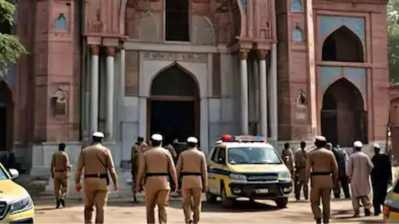 UP: मदरसा या जाली नोटों का टकसाल! जांच करने प्रयागराज पहुंची IB और CBI