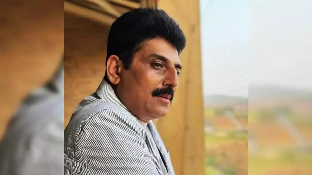 तारक मेहता फेम शैलेश लोढ़ा के पिता का निधन, दुख में डूबे ऐक्‍टर