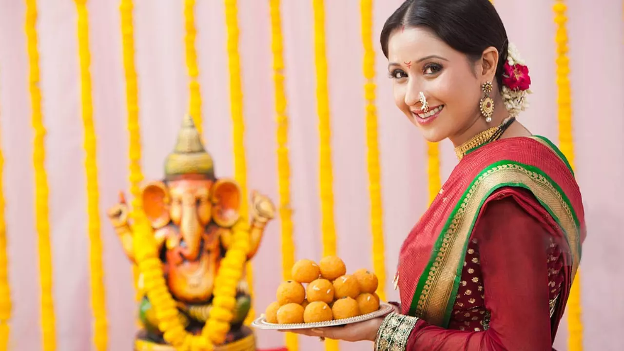 Ganesh Chaturthi के खास मौके पर बप्पा को लगाएं ये भोग, बरसेगी कृपा