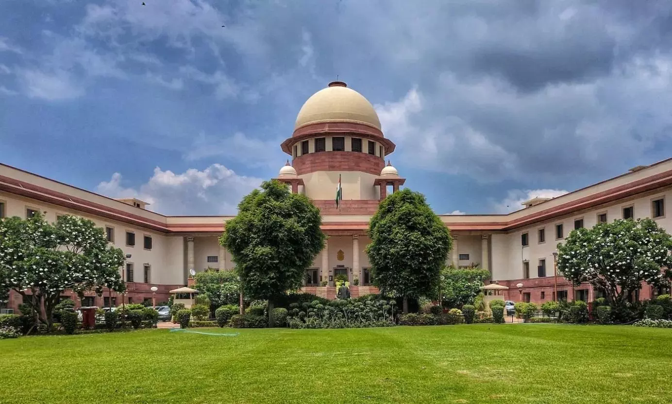 यूपी शिक्षक भर्ती मामला: सुप्रीम कोर्ट ने HC के आदेश पर लगाई रोक, योगी सरकार से मांगा जवाब