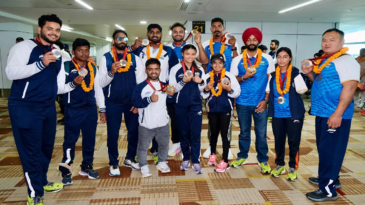 पैरालंपिक में पदक विजेता खिलाड़ियों को मिला झोला भरकर उपहार, मिलेगी 75 लाख, 50 लाख और 30 लाख की राशि