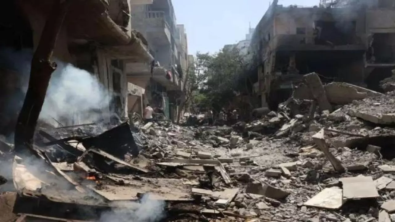 Israel Hamas War: गाजा पट्टी पर इजरायल के हमले में 40 की मौत, 60 घायल