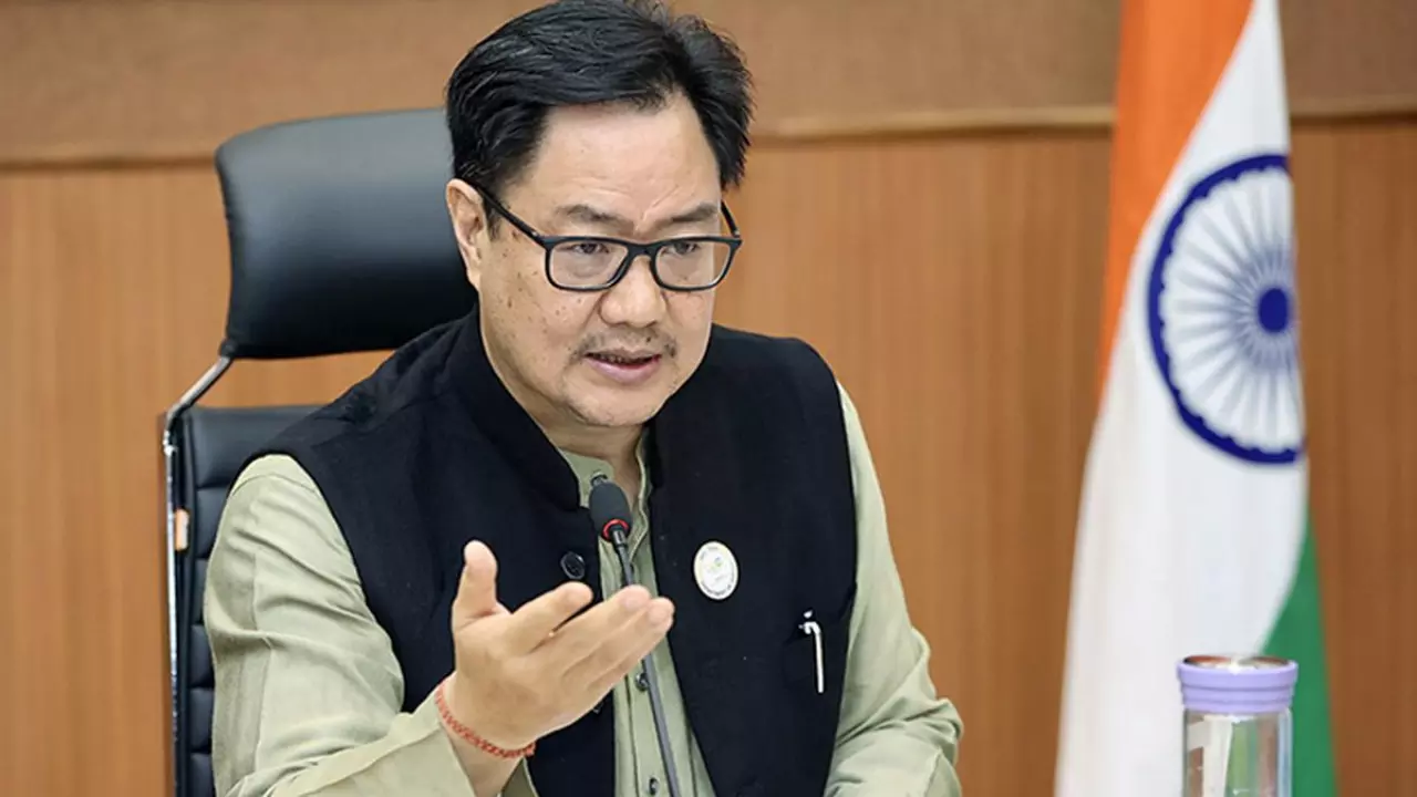 वक्फ बोर्ड पर जाकिर नाइक की वकालत, बीजेपी ने इस्लामिक उपदेशक की लगा दी क्लास