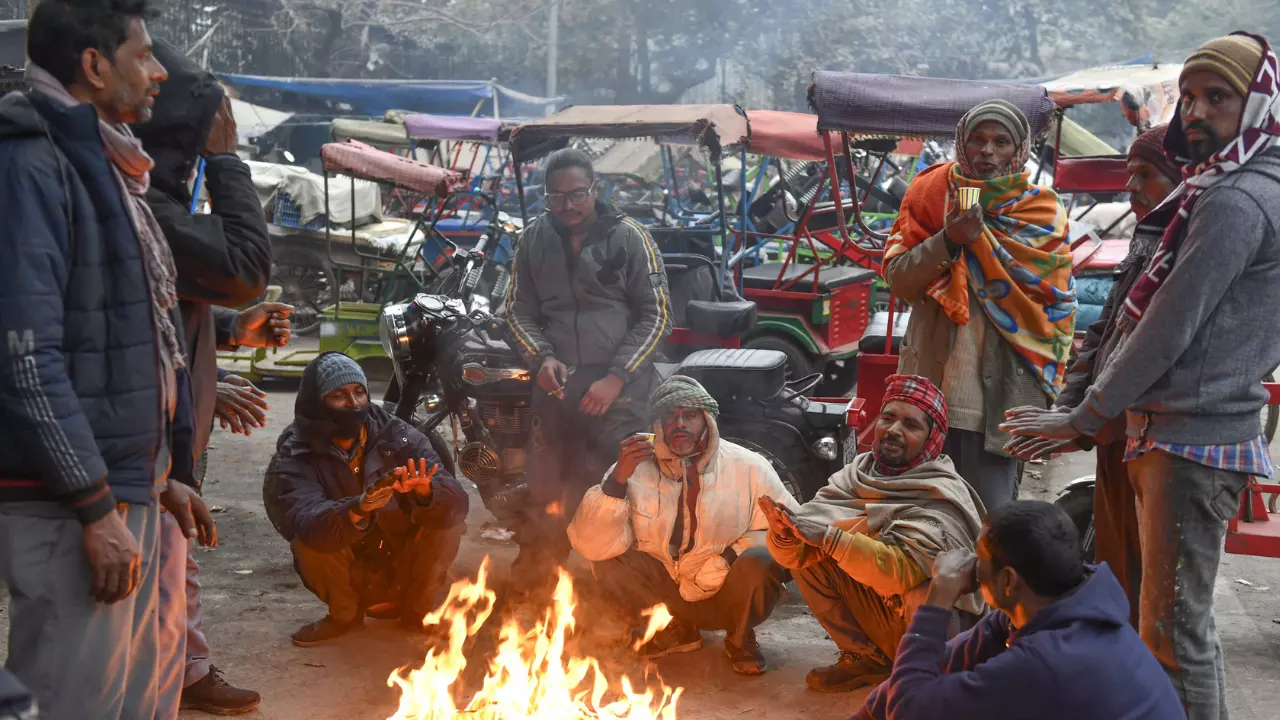 ठिठुरती ठंड के लिए हो जाइए तैयार! IMD ने दे दी चेतावनी, इतनी डिग्री सेल्सियस तक जा सकती है तापमान ठिठुरती ठंड के लिए हो जाइए तैयार! IMD ने दे दी चेतावनी, इतनी डिग्री सेल्सियस तक जा सकती है तापमान