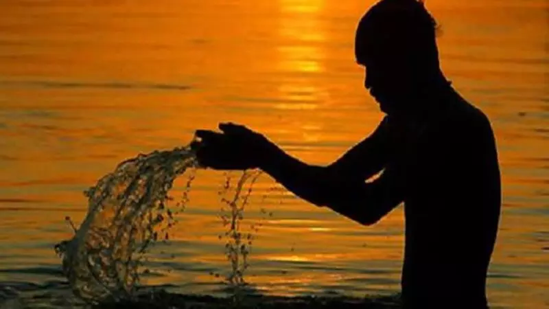 Pitru Paksha 2024 : क्यों पितृ पक्ष में करते है गंगा नदी में स्नान?,जनिए धरती पर कैसे आईं थी मां गंगा