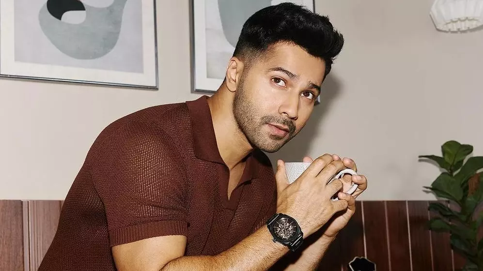 Malaika Arora के पीछे भागने वाली पैपराजी पर भड़के Varun Dhawan, कहा- याद रखें कि लोग इससे कम्फर्ट नहीं हो सकते