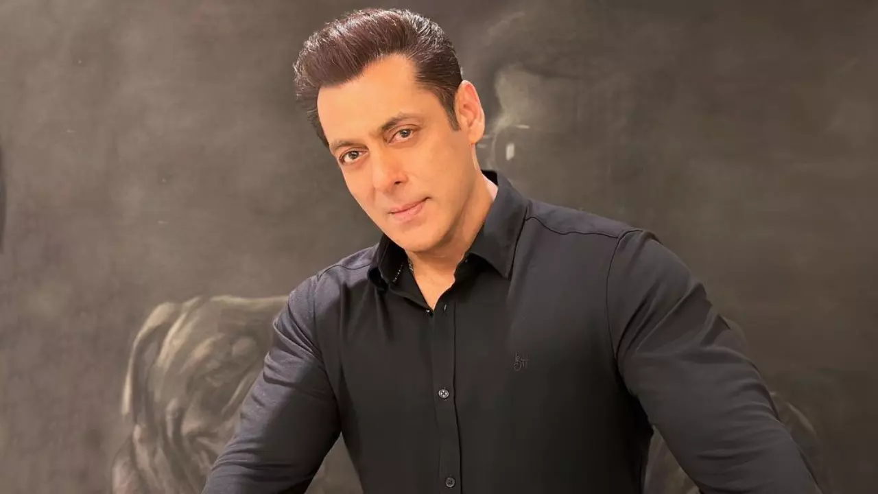 सारे एक्टर्स ने ठुकरा दिया था इस फिल्म में HIV पॉजिटिव का रोल, Salman Khan ने 1 रूपये फीस लेकर भरी थी हामी सारे एक्टर्स ने ठुकरा दिया था इस फिल्म में HIV पॉजिटिव का रोल, Salman Khan ने 1 रूपये फीस लेकर भरी थी हामी
