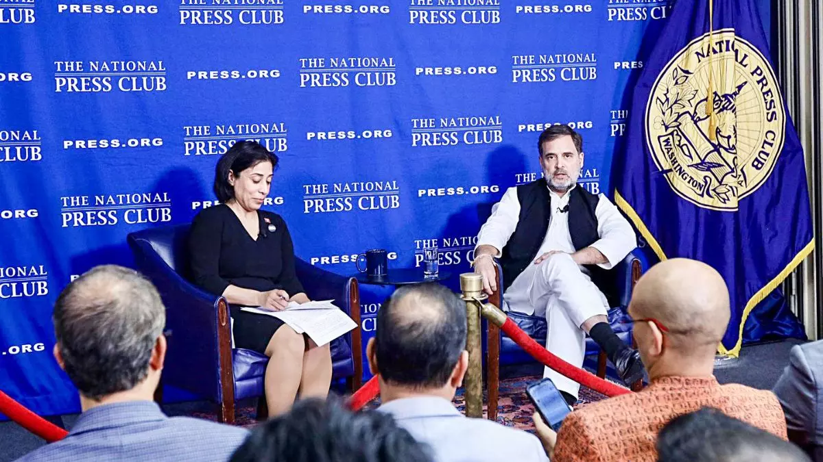 आरक्षण की सीमा बढ़ाना हमारा लक्ष्य, विवाद के बीच राहुल गांधी ने तोड़ी चुप्पी