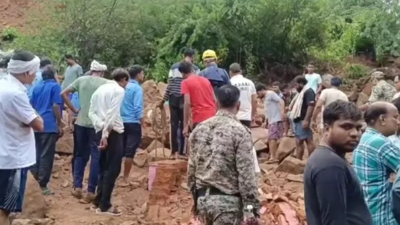 तबाह हो गया पूरा परिवार!  400 साल पुराने किले की गिरी दीवार, मध्य प्रदेश में 7 लोगों की मौत