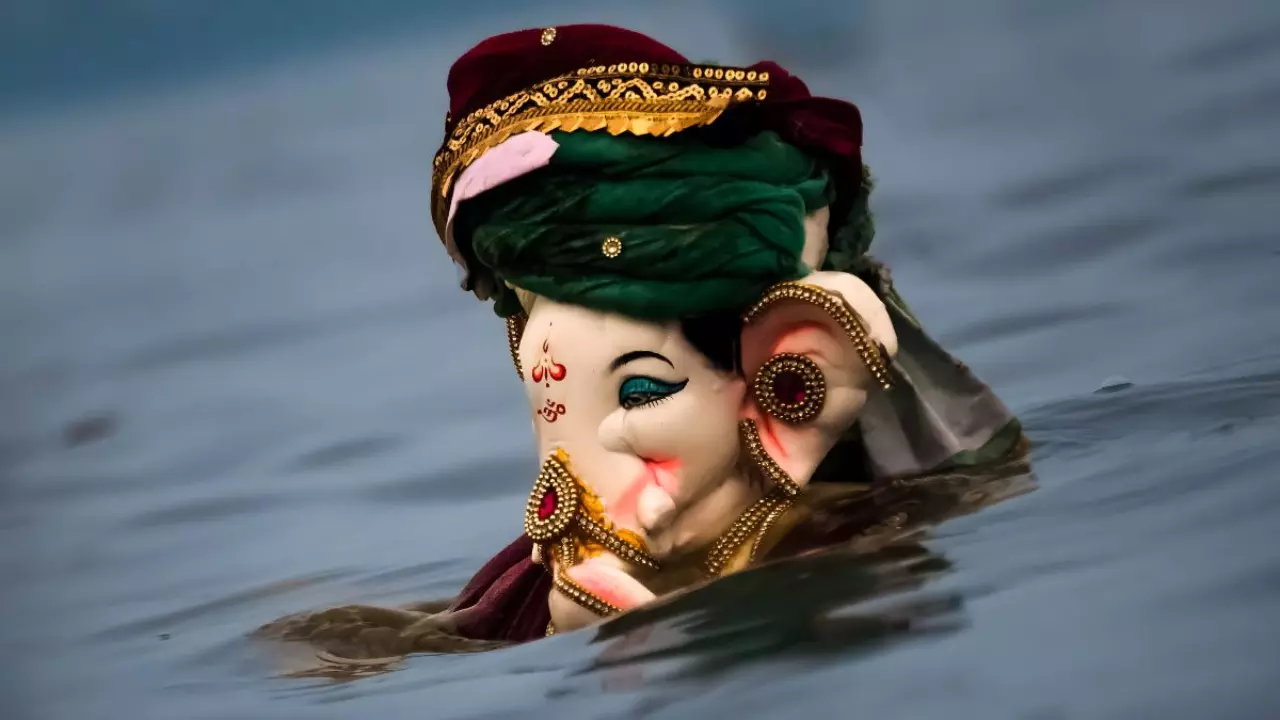 कहां चले गए Gannu भईया? पहले किया गणपति बप्पा का विसर्जन, अब रो-रोकर कर रहे हैं तलाश