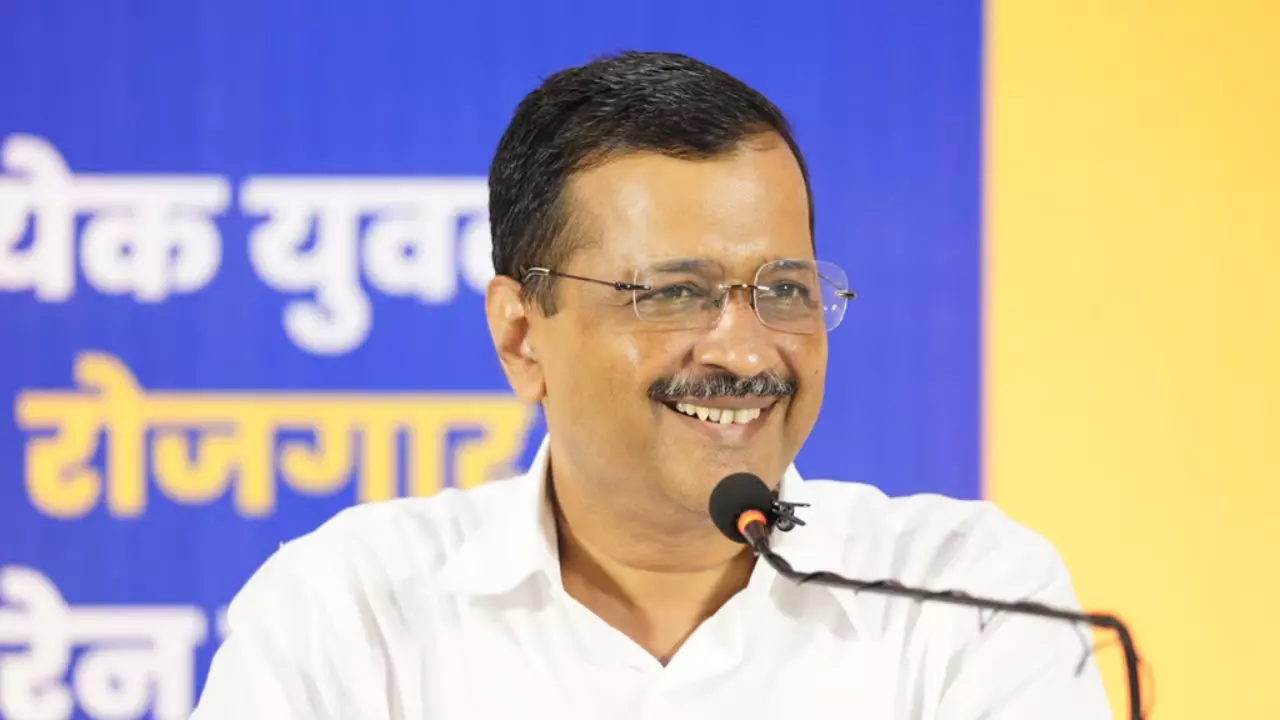 बाहर तो आएंगे पर फाइलों में साइन नहीं कर पाएंगे केजरीवाल, SC ने दी जमानत