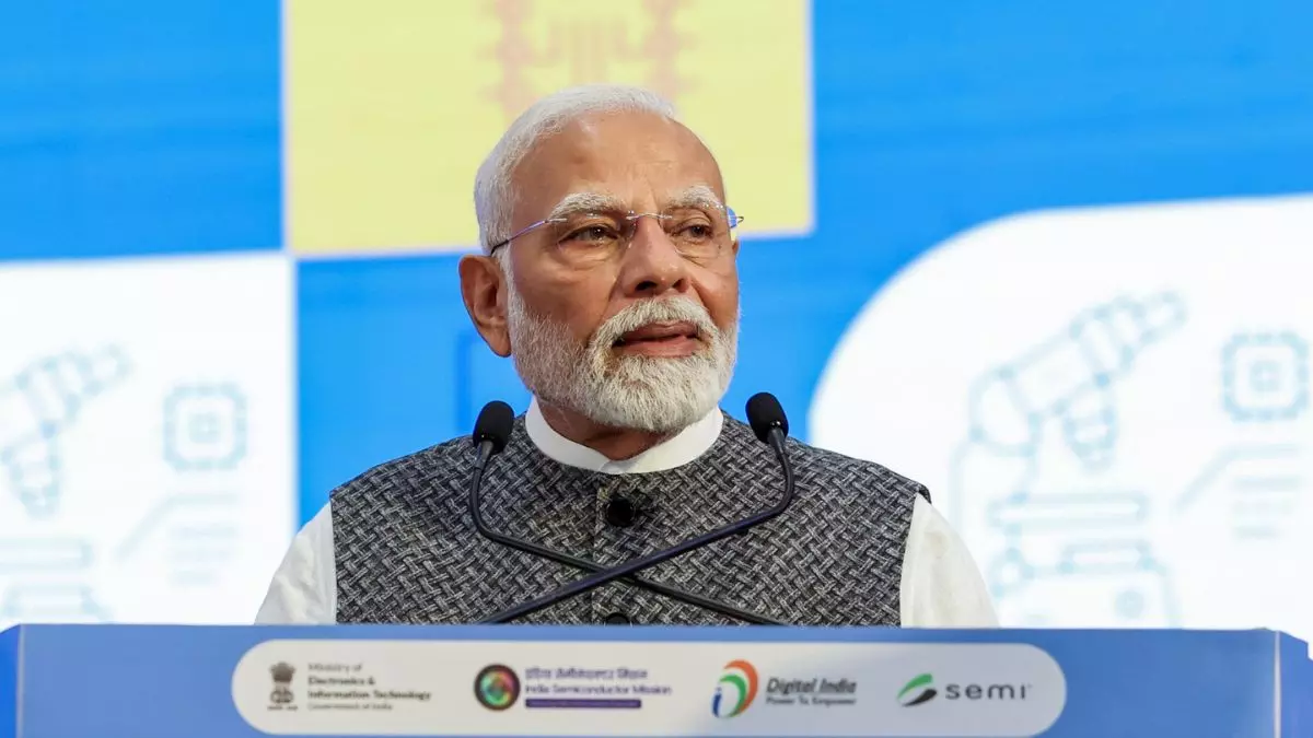 जैसे जीवन में चेतना होती है, उसी तरह भाषा में भी चेतना होती है, हिंदी दिवस पर बोले PM जैसे जीवन में चेतना होती है, उसी तरह भाषा में भी चेतना होती है, हिंदी दिवस पर बोले PM