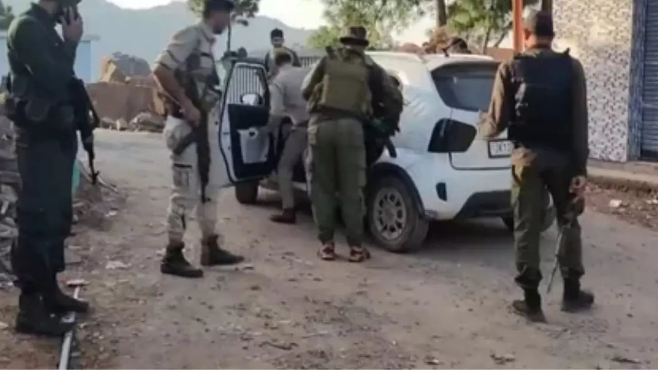 जम्मू-कश्मीर के पुंछ में एनकाउंटर, आतंकियों के छिपे होने की खबर, सर्च ऑपरेशन जारी