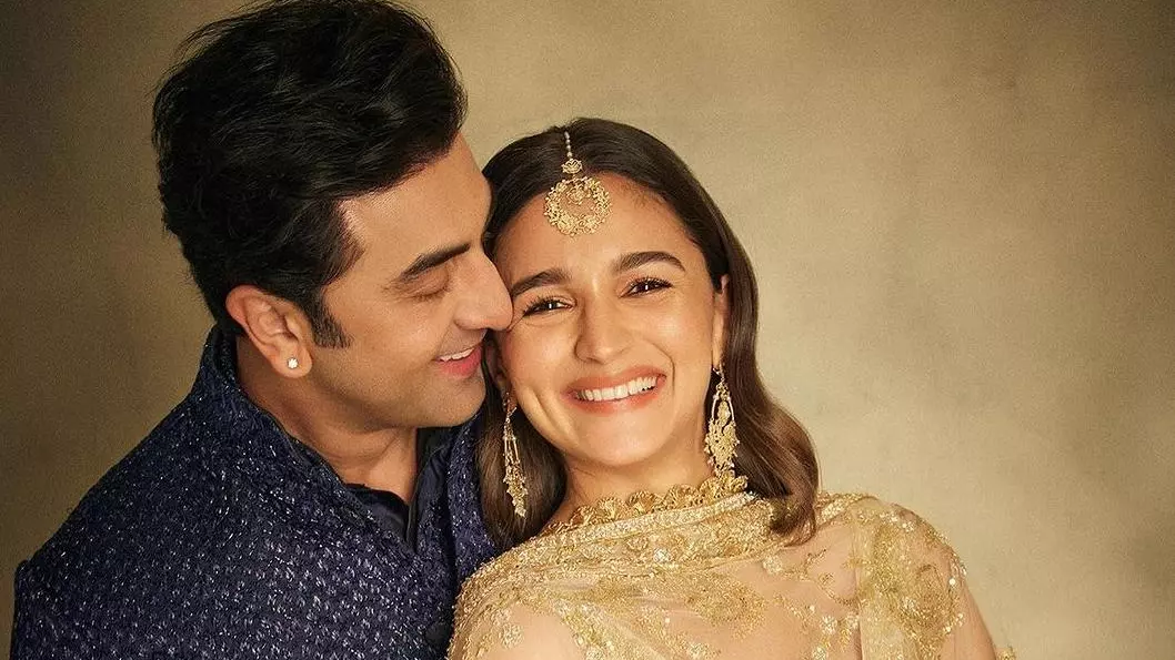 शादी के दो साल बाद Alia Bhatt ने अपने सरनेम में जोड़ा कपूर, कहा- मैं ऐसा करके खुश हूं