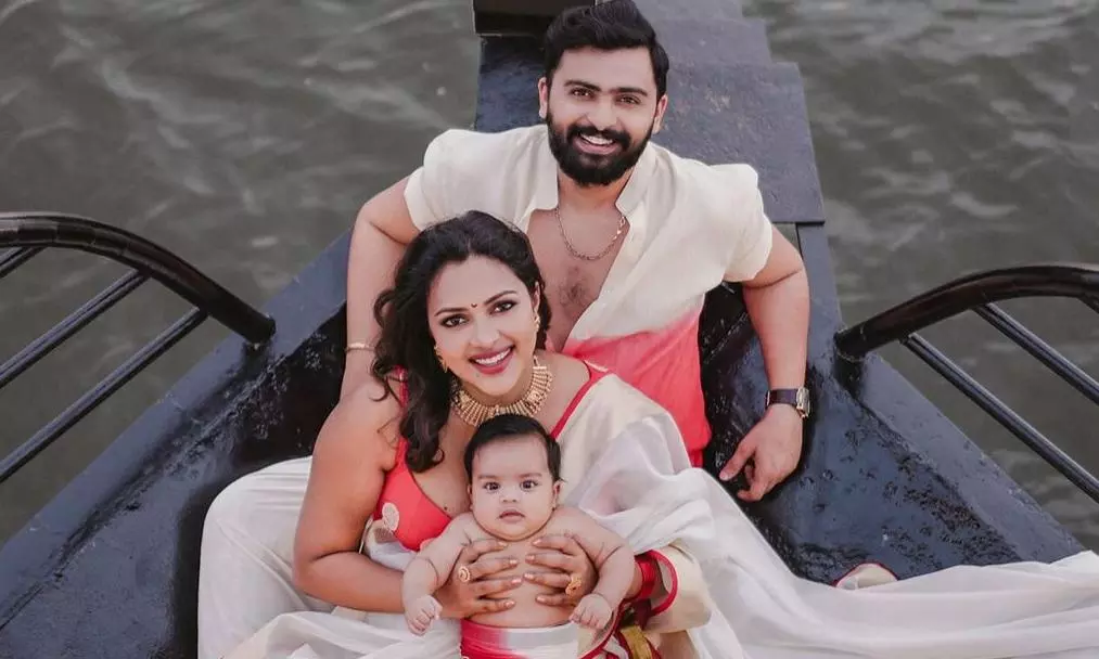 Bholaa फेम एक्ट्रेस Amala Paul ने रिवील किया बेटे का चेहरा, फैंस ने कहा- सो क्यूट