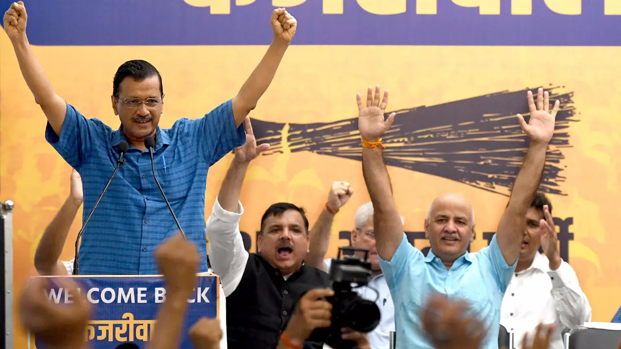 Arvind Kejriwal Resignation: नए सीएम की तलाश पर मंथन जारी, इन 10 प्वाइंट में समझिए पूरा घटनाक्रम