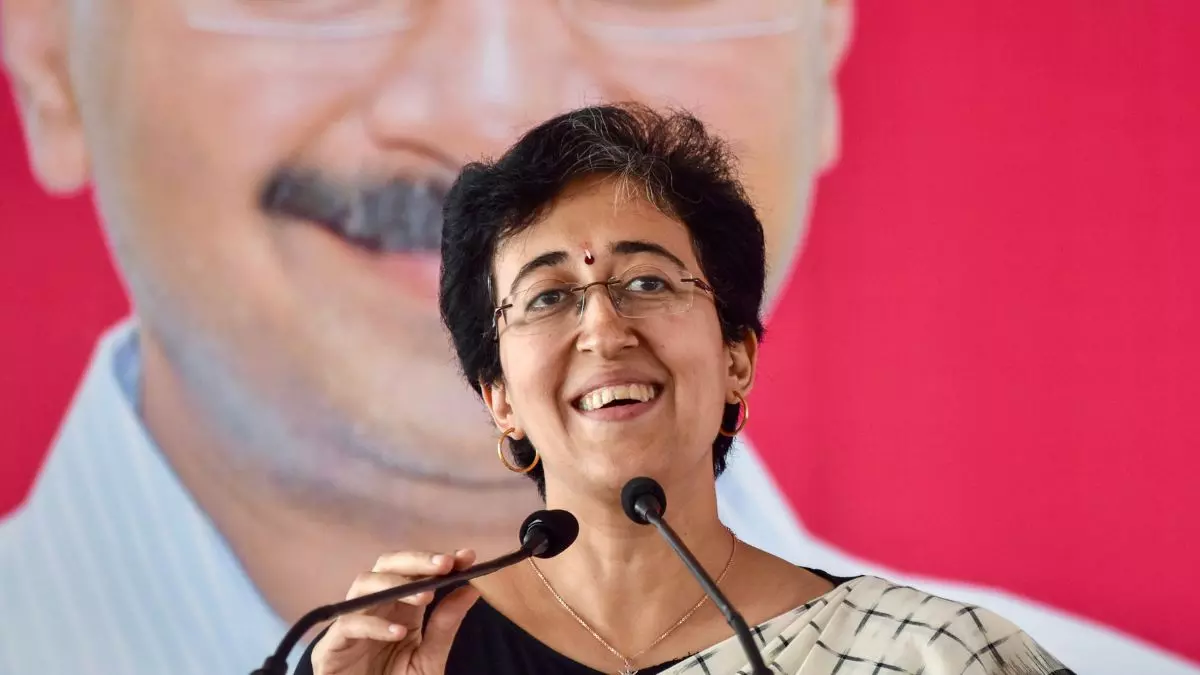 अरविंद केजरीवाल ने आतिशी को ही क्यों चुना दिल्ली का CM? जानिए 5 प्वाइंट्स में पूरी कहानी