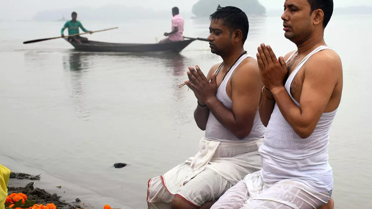 Pitru Paksha 2024: जानें कब कर सकते हैं पिंडदान? पितृपक्ष में इन बातों का रखें ध्यान