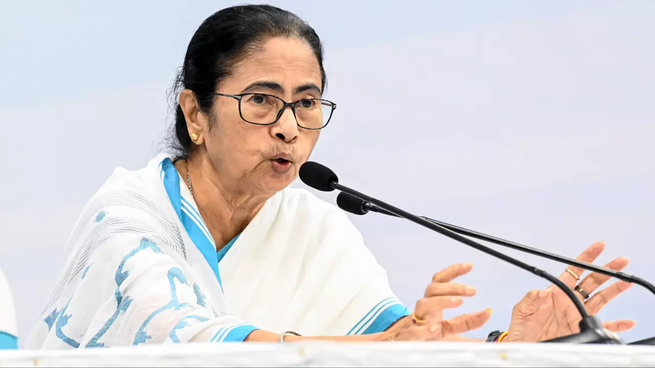 झारखंड की वजह से बंगाल में आई बाढ़, CM ममता का बड़ा आरोप, अधिकारियों को दिए निर्देश