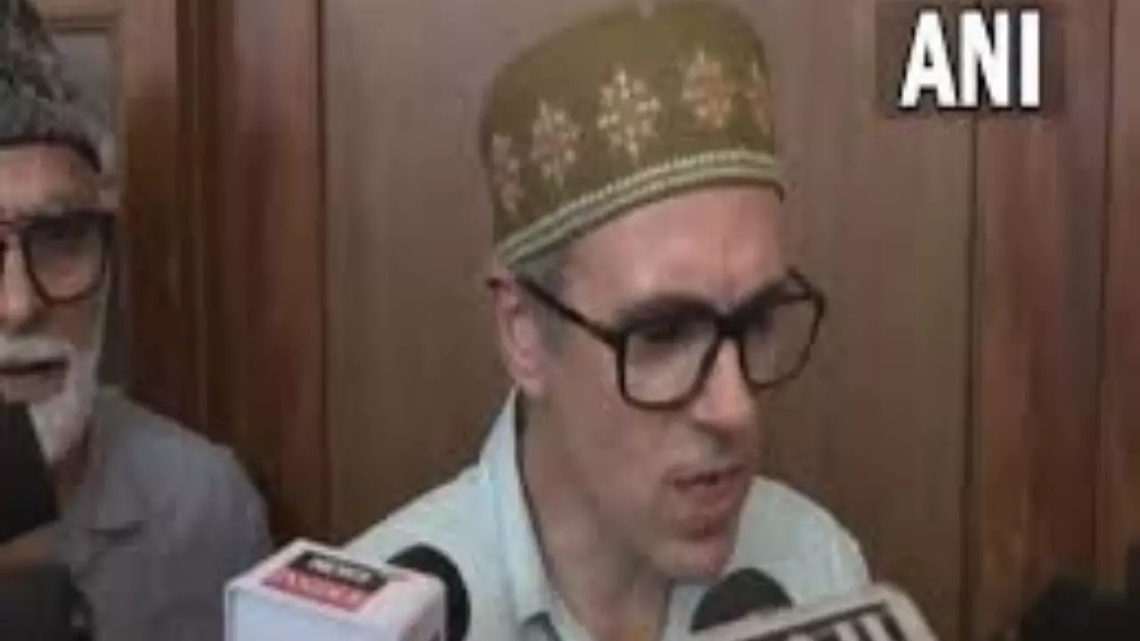 Jammu & Kashmir Election 2024: चुनाव मैदान में 145 निर्दलीय उम्मीदवार, उमर अब्दुल्ला ने उठाया सवाल Jammu & Kashmir Election 2024: चुनाव मैदान में 145 निर्दलीय उम्मीदवार, उमर अब्दुल्ला ने उठाया सवाल