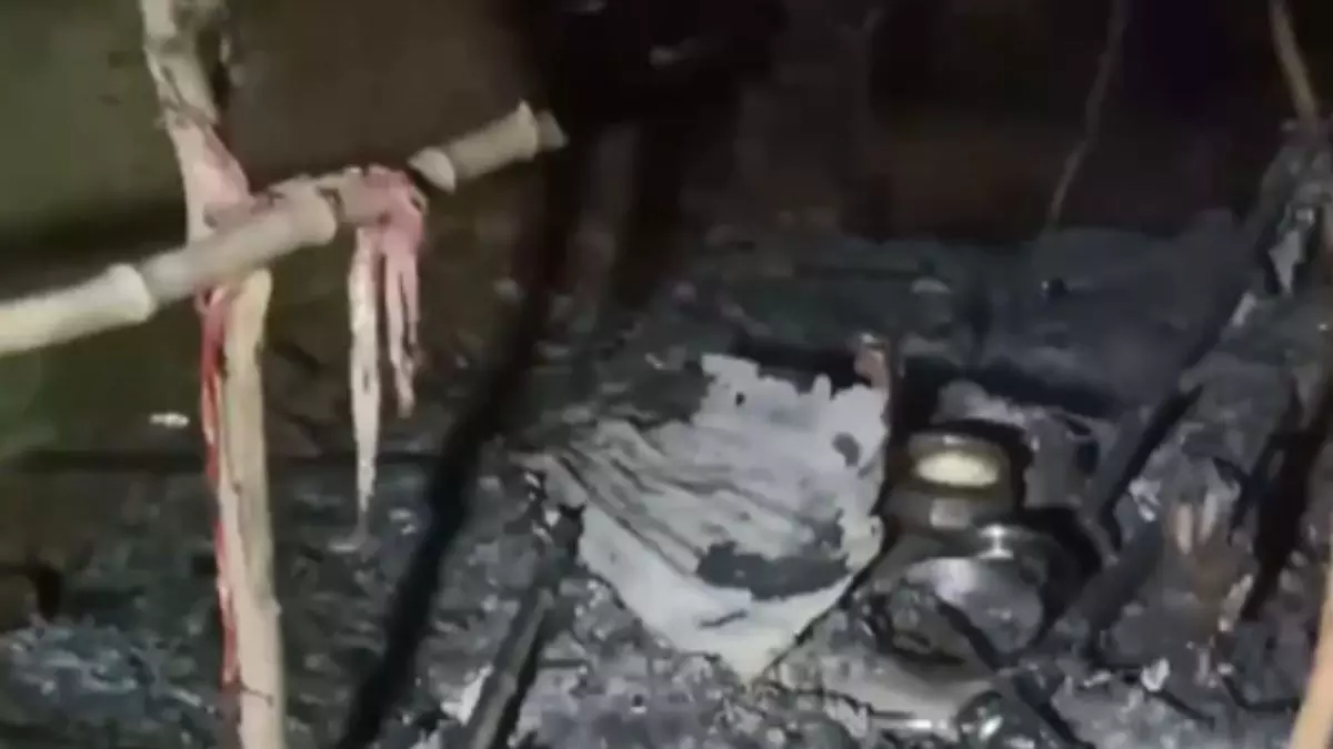 नीतीश राज में आग ही आग, बिहार के नवादा में दबंगों का आतंक देख भड़का विपक्ष