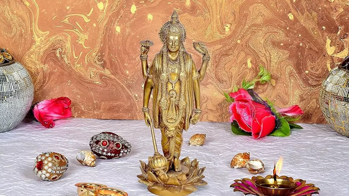 Indira Ekadashi 2024: पितृ पक्ष में इस दिन मनाई जाएगी इंदिरा एकादशी, जानें शुभ मुहूर्त और पूजा विधि