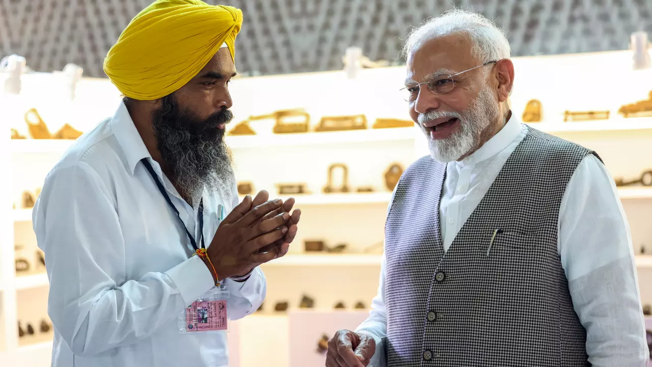 गणपति से नफरत करती है कांग्रेस!, पढ़ें पीएम मोदी के वर्धा में 9 बर्निंग बोल
