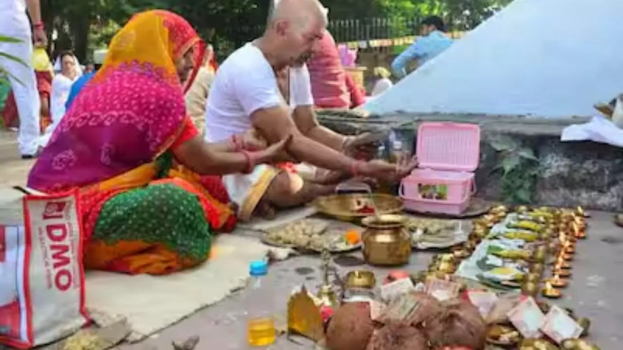 पहली बार कब और किसका हुआ श्राद्ध? महाभारत में मिलता है प्रसंग
