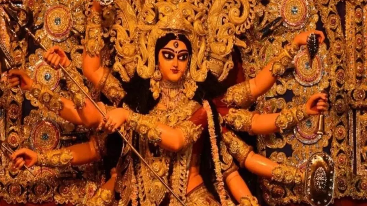 पालकी पर सवार होकर आ रही है माता रानी, जानें आपके ऊपर क्या होगा असर