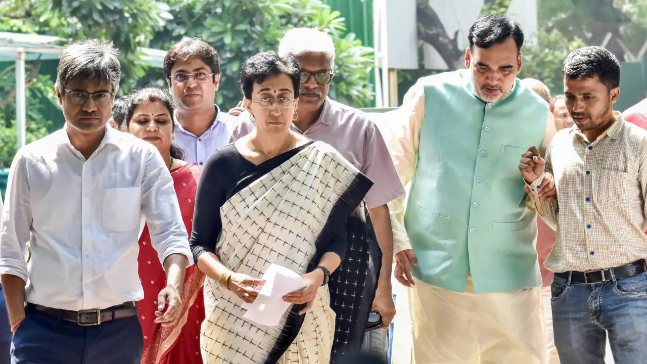 दिल्ली में नई सरकार का आगाज, कैबिनेट मंत्री बनेंगे ये नेता, जानिए कैसा रहा उनका सफर