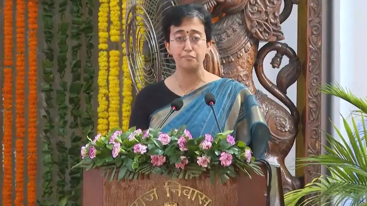 आज से आतिशी पारी, दिल्ली की तीसरी महिला और सबसे युवा मुख्यमंत्री बनीं