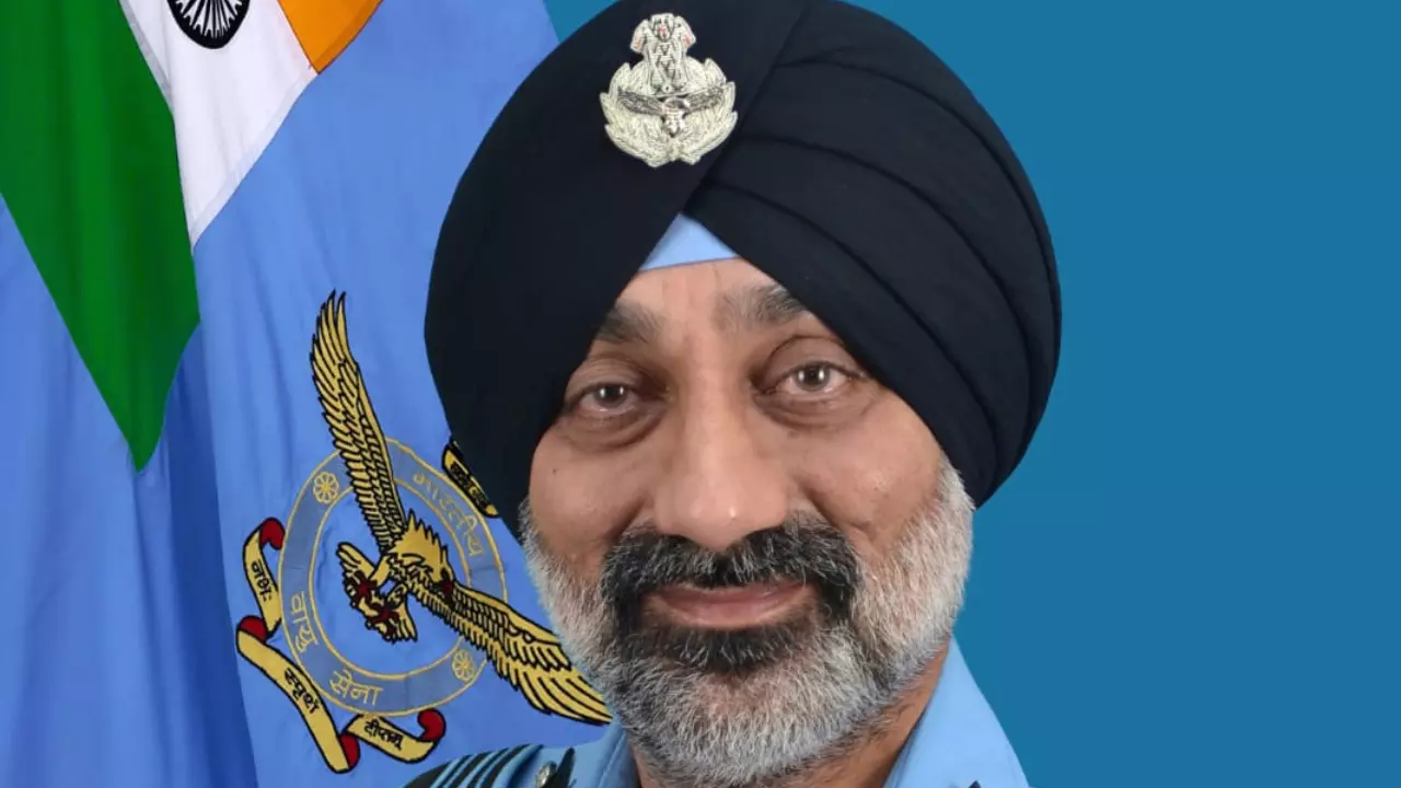अगले वायुसेना चीफ होंगे अमर प्रीत सिंह! पढ़िए पूरा बायो-डाटा अगले वायुसेना चीफ होंगे अमर प्रीत सिंह! पढ़िए पूरा बायो-डाटा