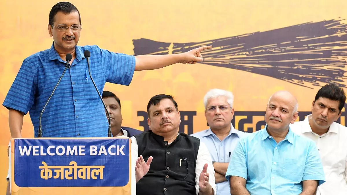 जनता की अदालत में BJP के खिलाफ केजरीवाल खोलेंगे मोर्चा, जतंर-मंतर पर करेंगे जनता से बात जनता की अदालत में BJP के खिलाफ केजरीवाल खोलेंगे मोर्चा, जतंर-मंतर पर करेंगे जनता से बात