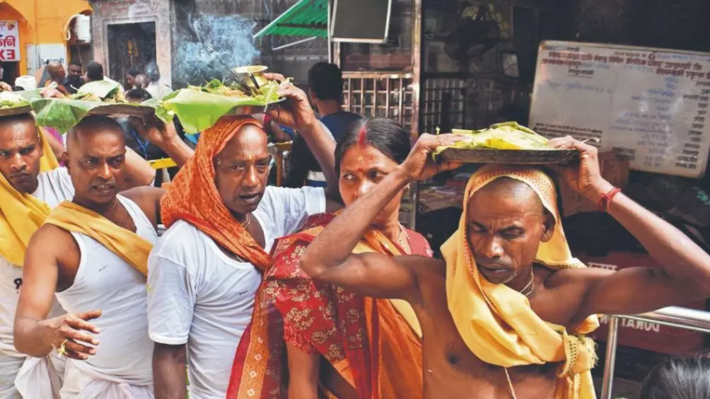 किसने किया पहला पिंडदान? गरुड़ पुराण में मिलता है महाभारत का ये प्रसंग