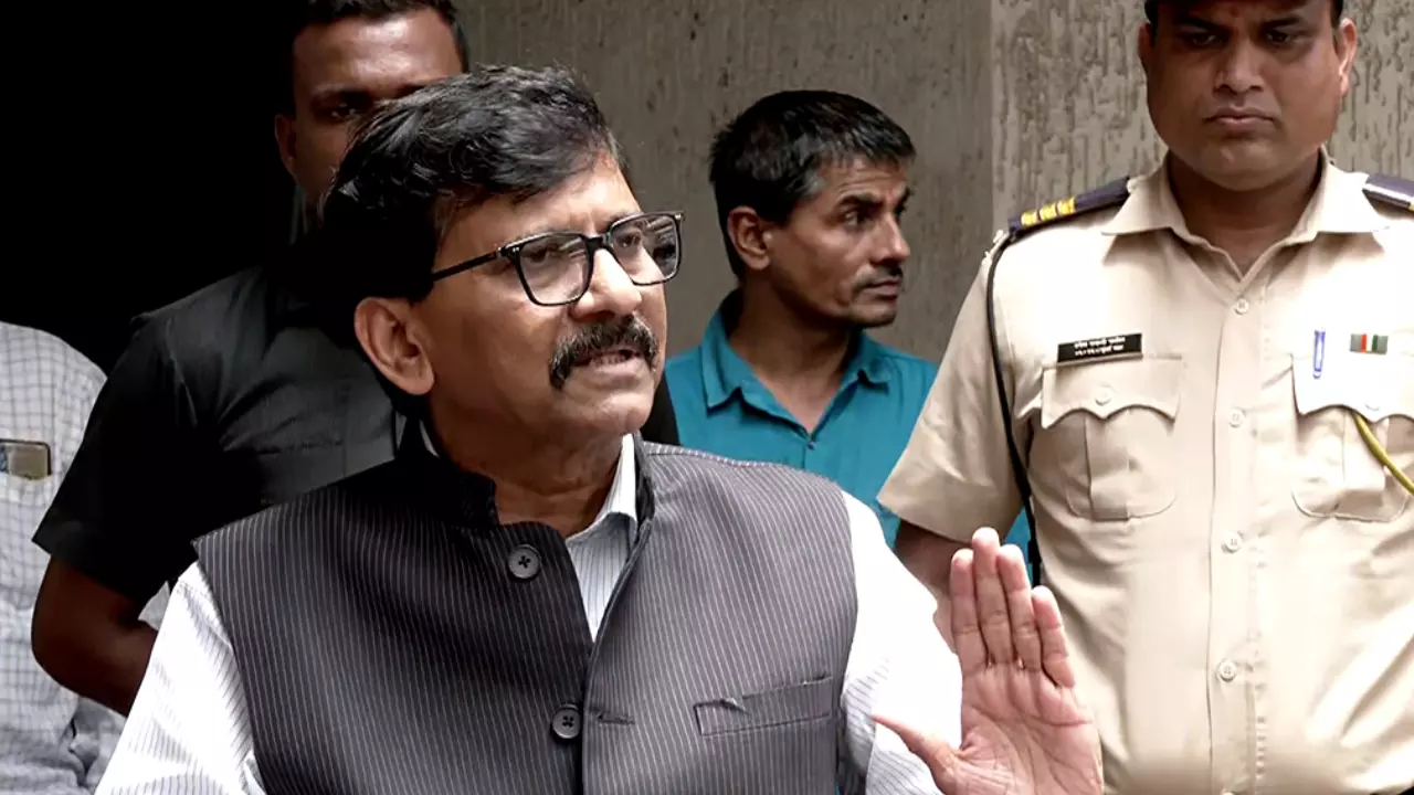शिवसेना नेता संजय राउत को 15 दिनों की जेल, BJP नेता की पत्नी ने मानहानि का लगाया था आरोप