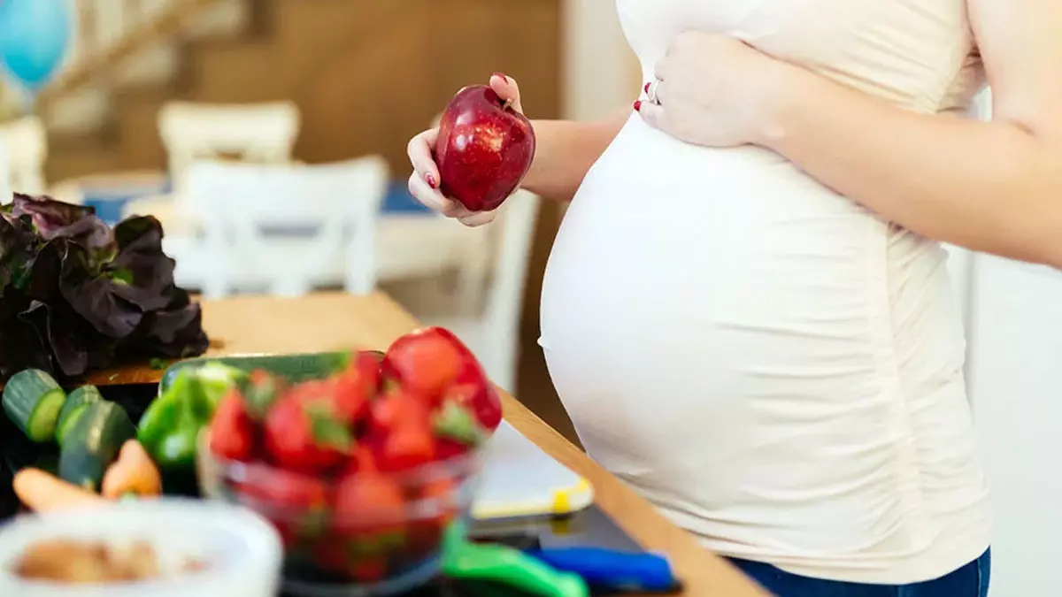 प्रेग्नेंसी के बाद कब आता है पहला पीरियड, कितना होगा दर्द?
