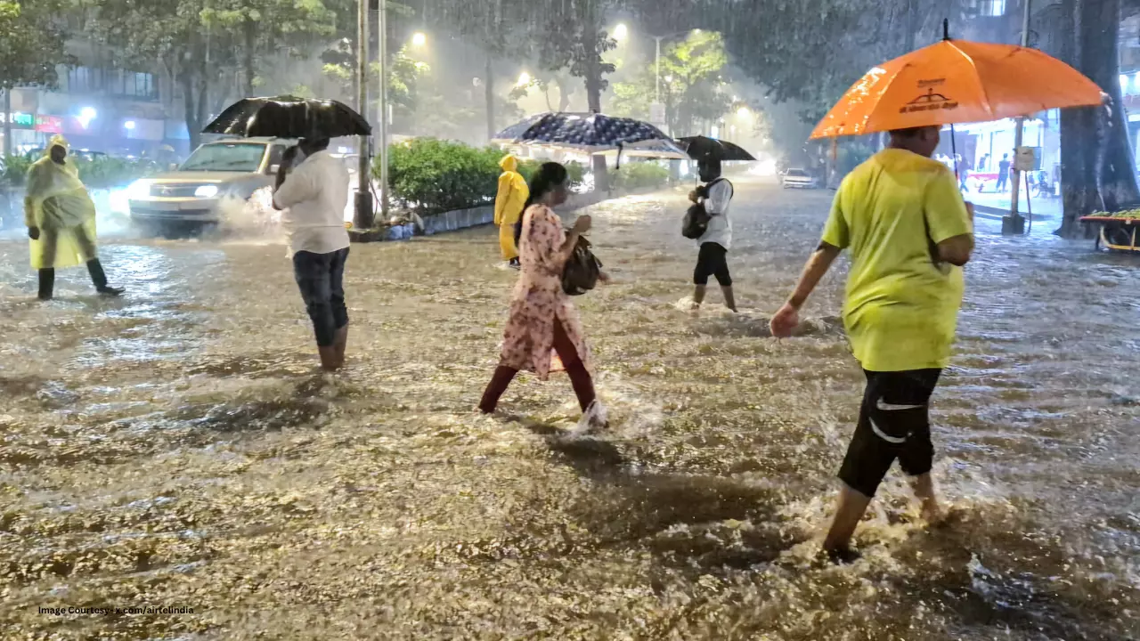 जाते-जाते जान लेने के इरादे में मानसून! उत्तर भारत में बारिश से मचा हाहाकार, अगले 4 दिन के लिए जारी अलर्ट