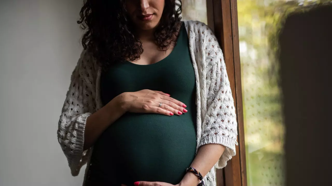 अब सरोगेसी मां को भी मैटरनिटी लीव, महिला कर्मचारियों को इस राज्य सरकार का बड़ा तोहफा