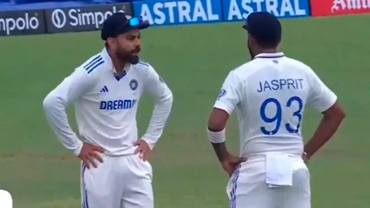 विराट कोहली ने जसप्रीत बुमराह को भी नहीं छोड़ा, कर दी गजब की कॉमेडी विराट कोहली ने जसप्रीत बुमराह को भी नहीं छोड़ा, कर दी गजब की कॉमेडी