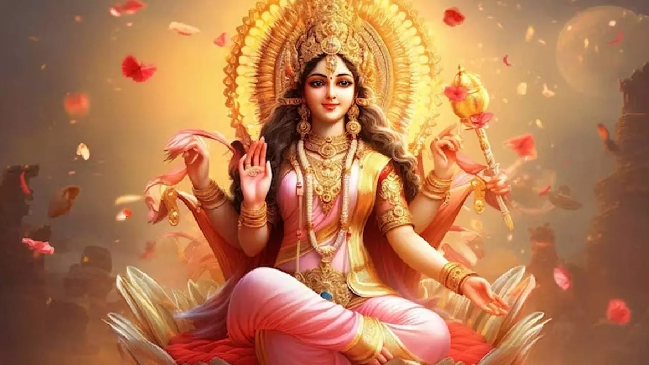 Lakshmi Mata Chalisa: माता लक्ष्मी को प्रसन्न करने के लिए करें ये काम, जीवन में कभी नहीं होगी पैसों की कमी