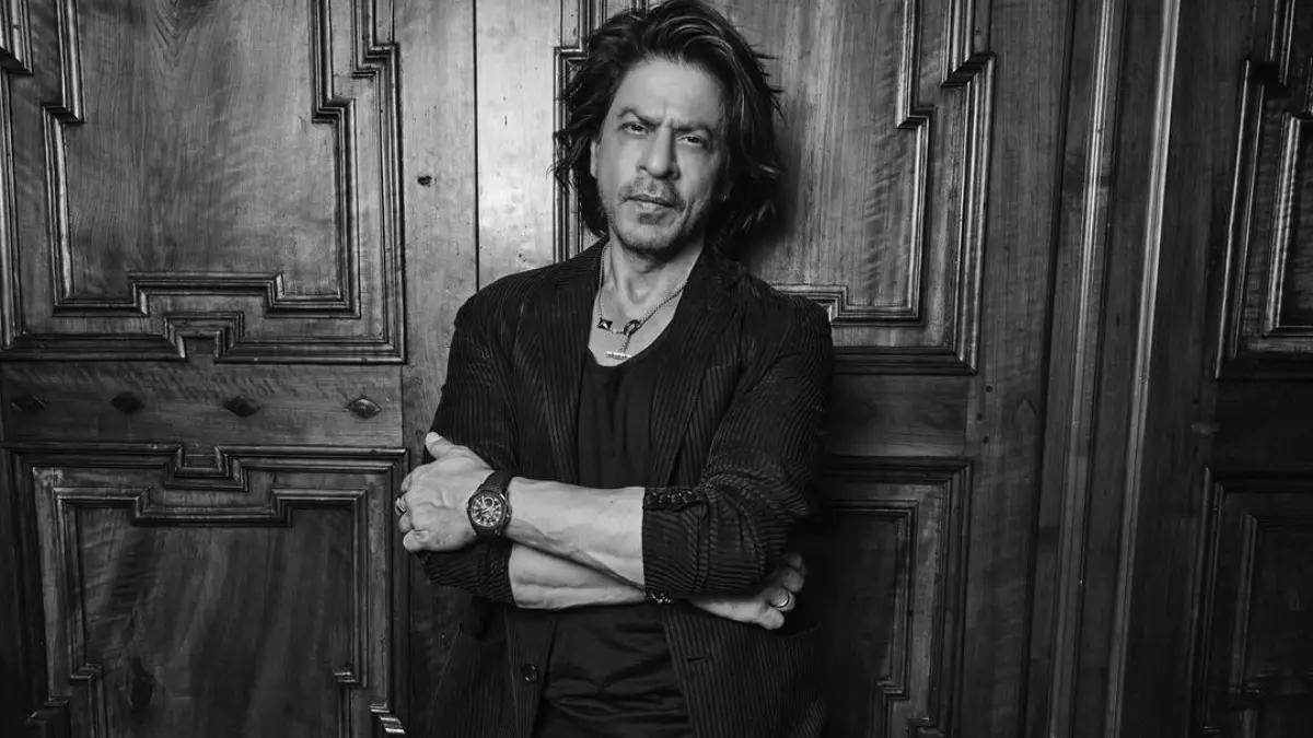 IIFA Awards: शाहरुख खान को इस फिल्म के लिए मिला बेस्ट एक्टर का अवॉर्ड, रणबीर कपूर ने भी मारी बाजी