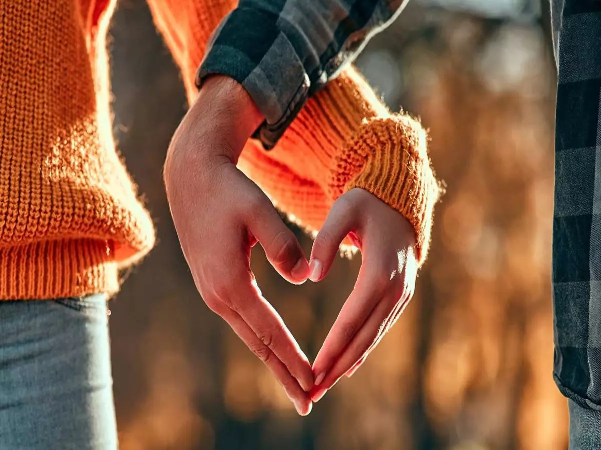 दोस्तों को कभी न बताएं अपनी शादीशुदा जिंदगी की ये बातें