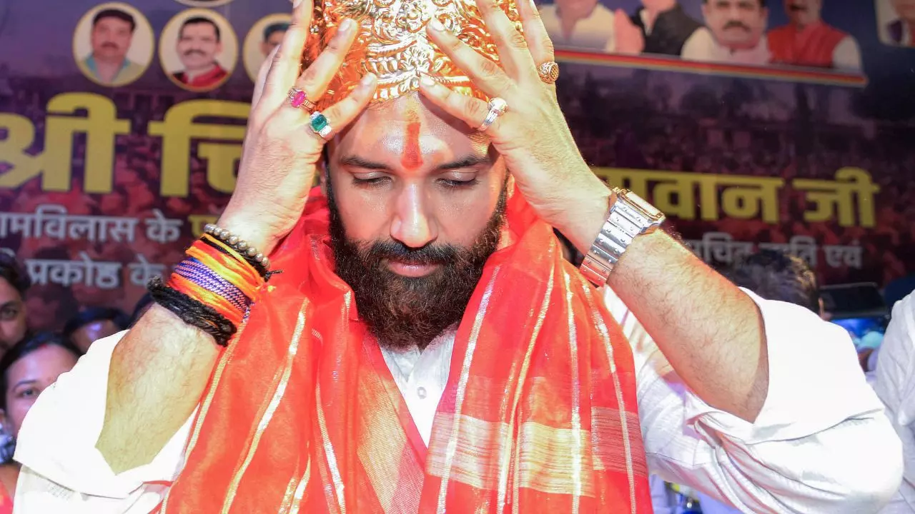 मोदी के हनुमान क्या करेंगे विभीषण का काम, आखिर क्यों बोले मंत्री पद को मार दूंगा लात?