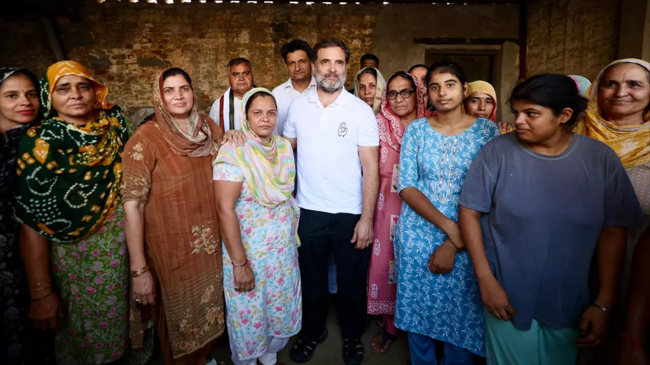 जलेबी के स्वाद पर फिदा हुए राहुल, चूल्हे पर पकी खाई रोटी-सब्जी, हरियाणा में दिखा अलग अंदाज