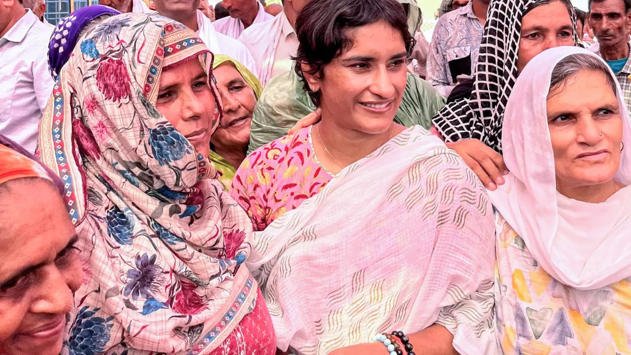पीएम ने किया था फोन, पर मैंने बात नहीं की,  विनेश फोगाट ने किया दावा