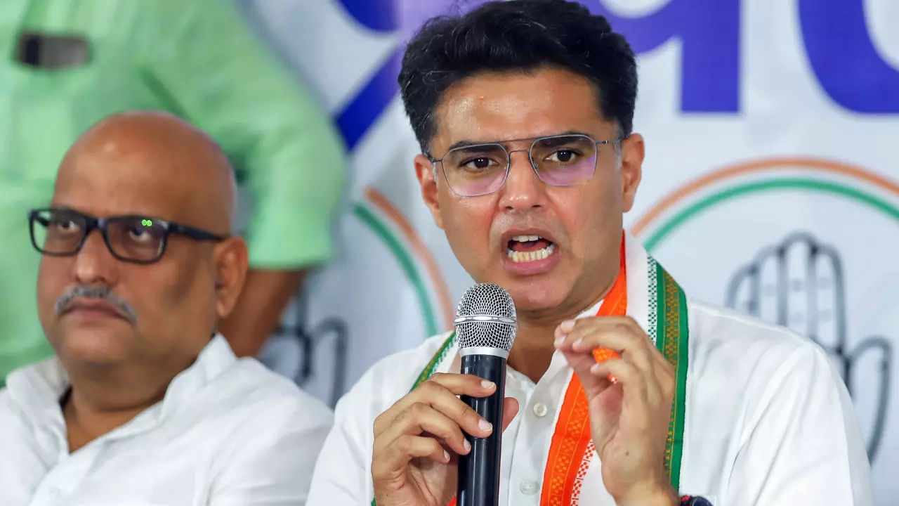 नक्सलियों पर मौन, सो रही बीजेपी छत्तीसगढ़ न्याय यात्रा में सचिन पायलट का अटैक नक्सलियों पर मौन, सो रही बीजेपी छत्तीसगढ़ न्याय यात्रा में सचिन पायलट का अटैक