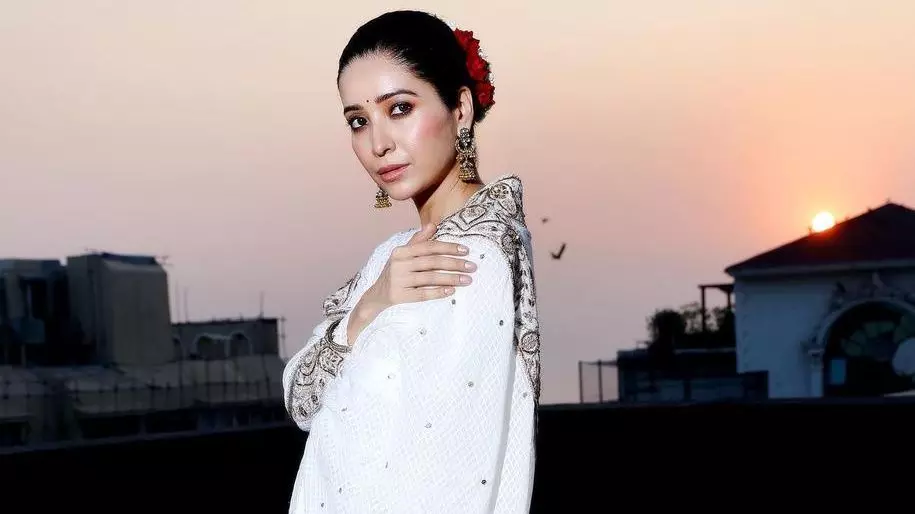 Rithvik Dhanjani से ब्रेकअप के बाद भी Asha Negi को पड़ती है फैंस की गालियां,कहा- बहुत मुश्किल होता है