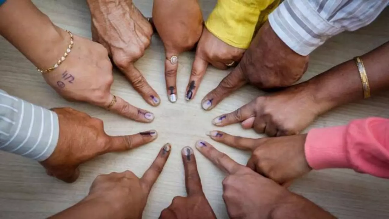महा एग्जिट पोल: हरियाणा में किसकी बनेगी सरकार और किसकी होगी हार, जानें किसे मिलेगी कितनी सीटें? महा एग्जिट पोल: हरियाणा में किसकी बनेगी सरकार और किसकी होगी हार, जानें किसे मिलेगी कितनी सीटें?