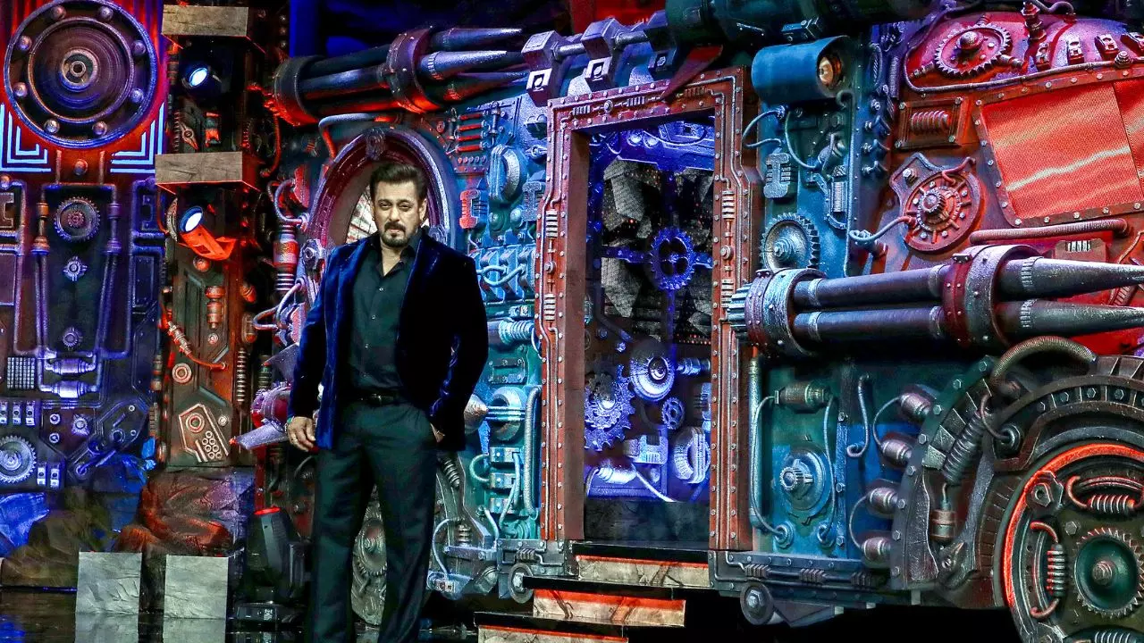 सलमान खान ने बिग बॉस 18 में की धमाकेदार शुरुआत: जानिए कौन-कौन है कन्फर्म कंटेस्टेंट और उनके बारे में