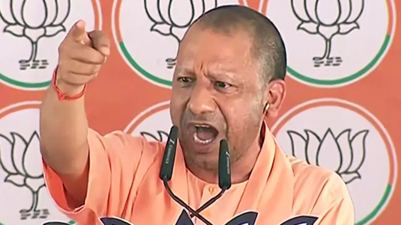 आस्था से छेड़छाड़...बर्दाश्त नहीं, यति नरसिंहानंद विवाद पर CM योगी की चेतावनी